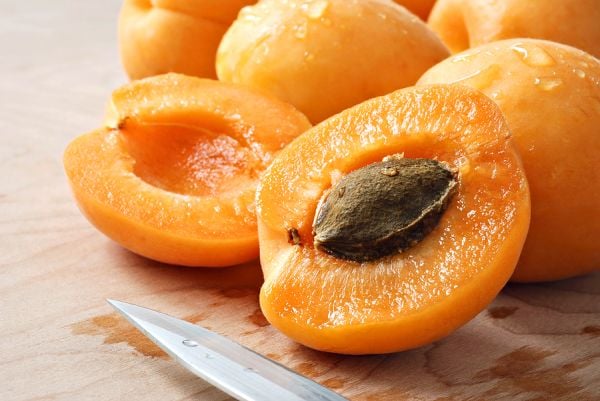 Ce que les médecins ne vous diront jamais : les noyaux d'abricot ...