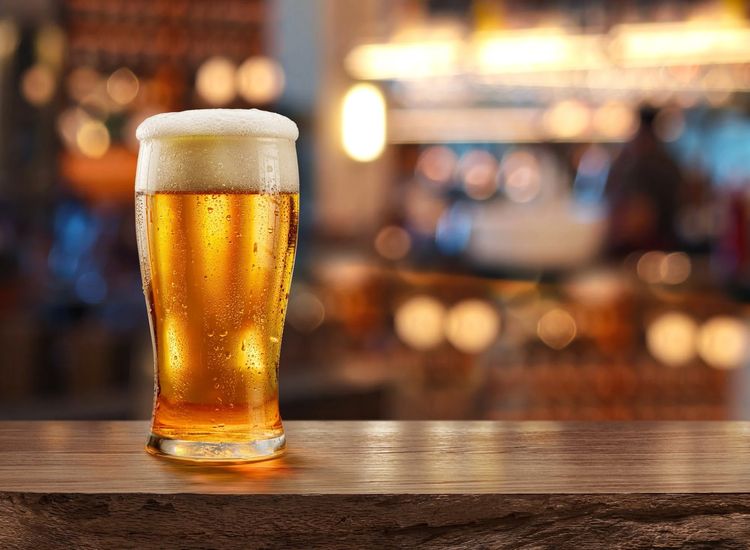 Comment l'alcool détruit silencieusement l'absorption de vos vitamines