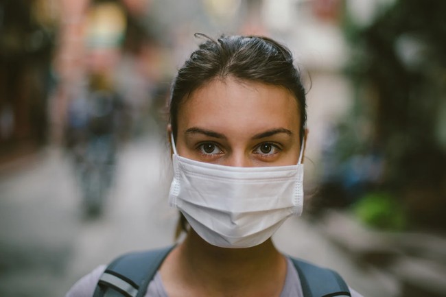 Masques jetables : les toxines cachées qui menacent votre santé