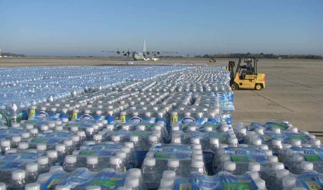 M. Brown a reconnu que Nestlé gaspillait actuellement environ 30 % des 700 millions de gallons d'eau qu'elle prélève chaque année en Californie. Image fournie par Sum of Us.