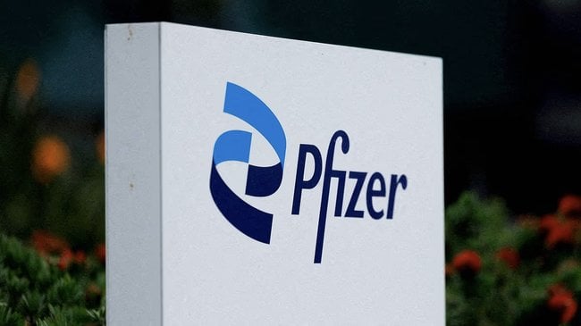 Des milliers de femmes poursuivent Pfizer en affirmant que le contraceptif de l'entreprise leur a donné des tumeurs cérébrales... alors que le géant pharmaceutique ajoute le risque à son étiquette